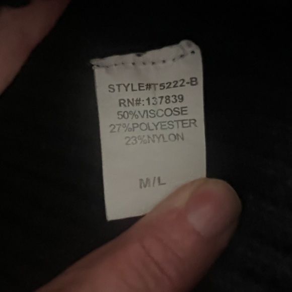 Debut Long Sleeve Light Sweater. Size M/L - Picture 5 of 6